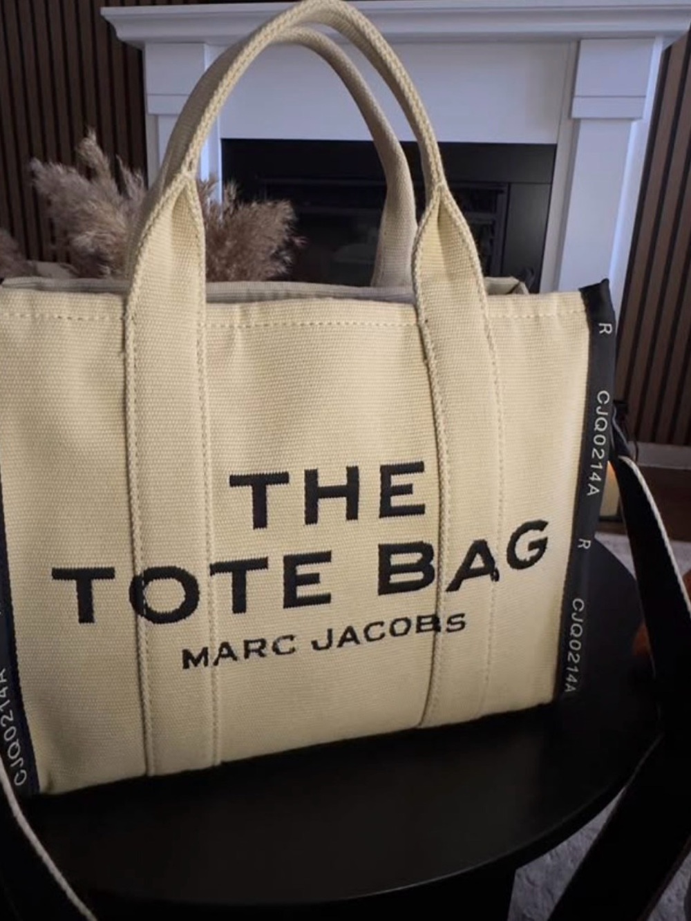 Marc Jacobs Canvas Tote Bag in Beige with Black Logo